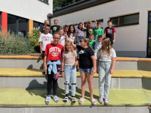 Gruppenfoto lustig der Klasse 1a